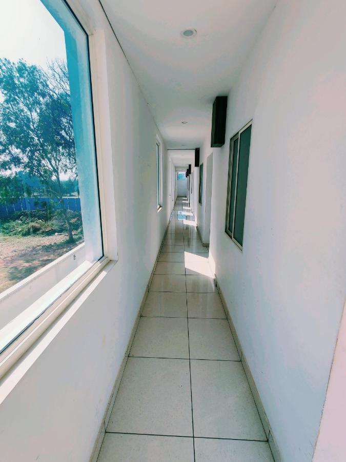 Hotel Airport City Dod Jala Extérieur photo