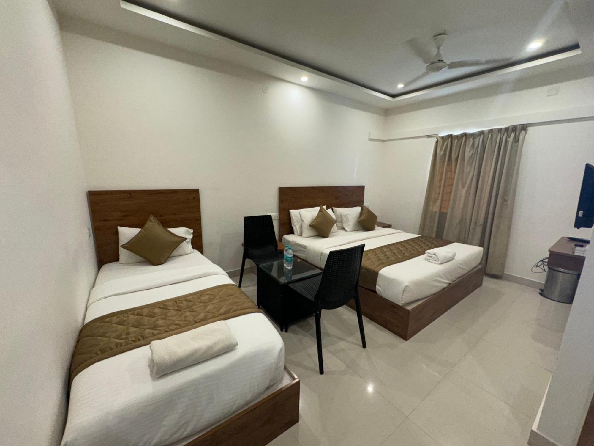 Hotel Airport City Dod Jala Extérieur photo